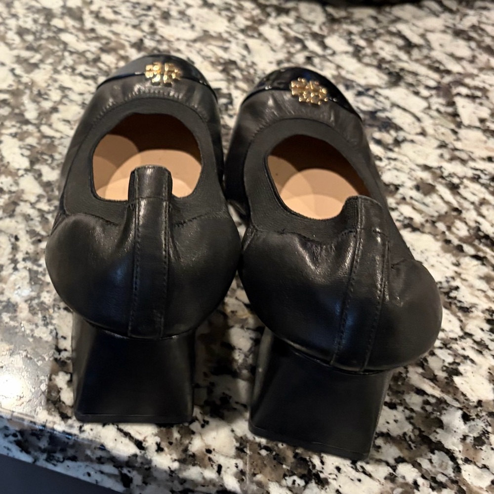 Tory Burch cap toe Jolie block heel pumps - Picture 3 of 4